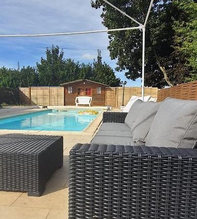 Studio Meuble Avec Piscine Partagee La Ferté-Gaucher Eksteriør billede